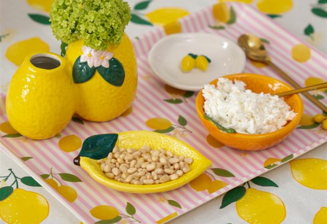 Lemon themed bowls and plates